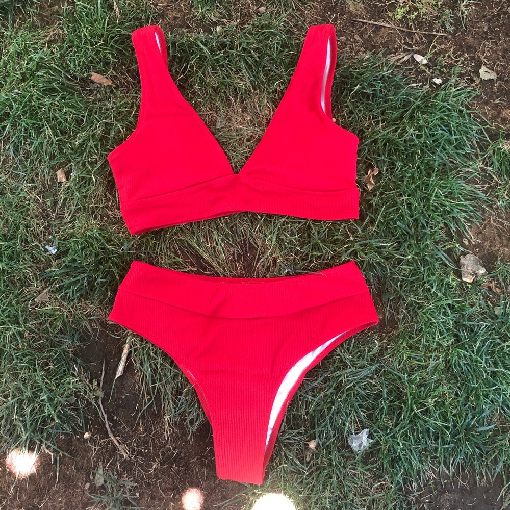 BRAND NEW SWIMSUIT